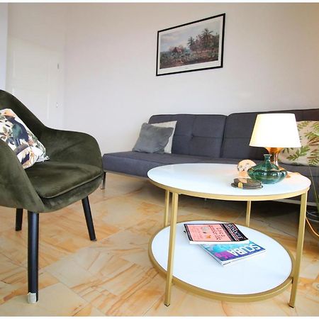 Seaview Apartment - Rogoznica Рогозница Екстериор снимка