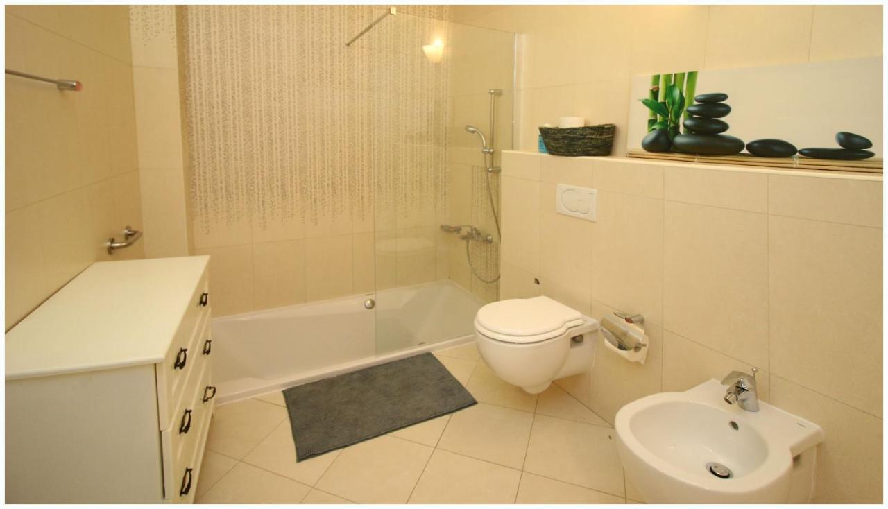 Seaview Apartment - Rogoznica Рогозница Екстериор снимка